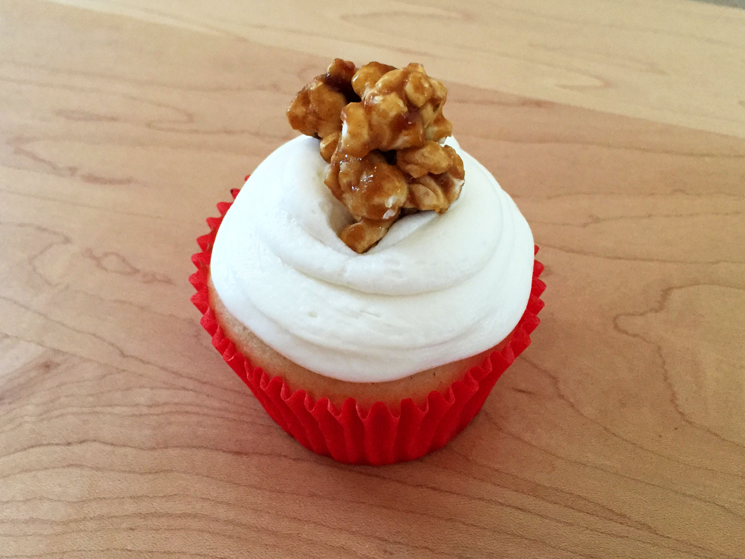 single_caramel_cupcake_popcorn