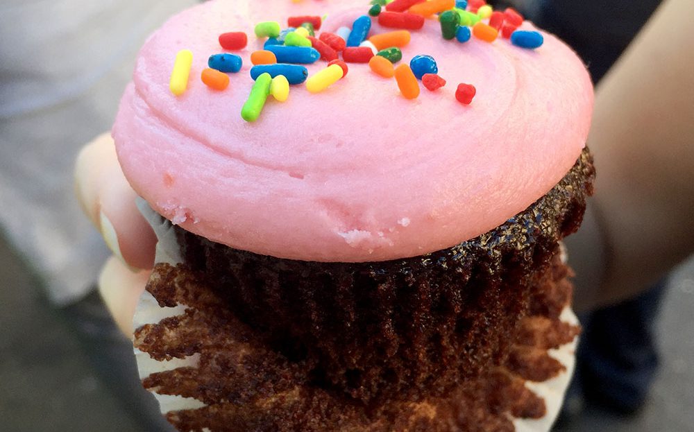 Betty Bakery Strawberry Chocolate Cupcake