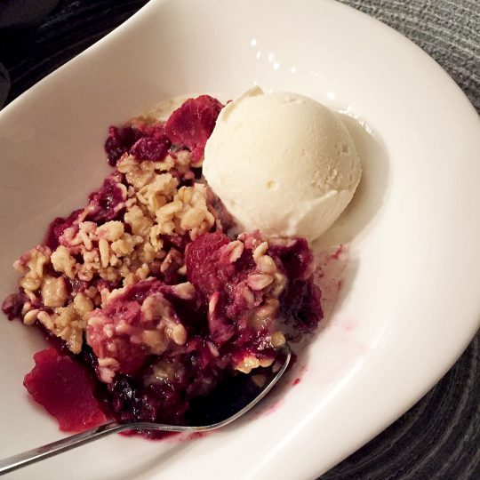 gluten-free berry crisp